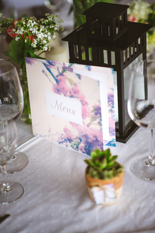 Boho sto sa imenima biljaka