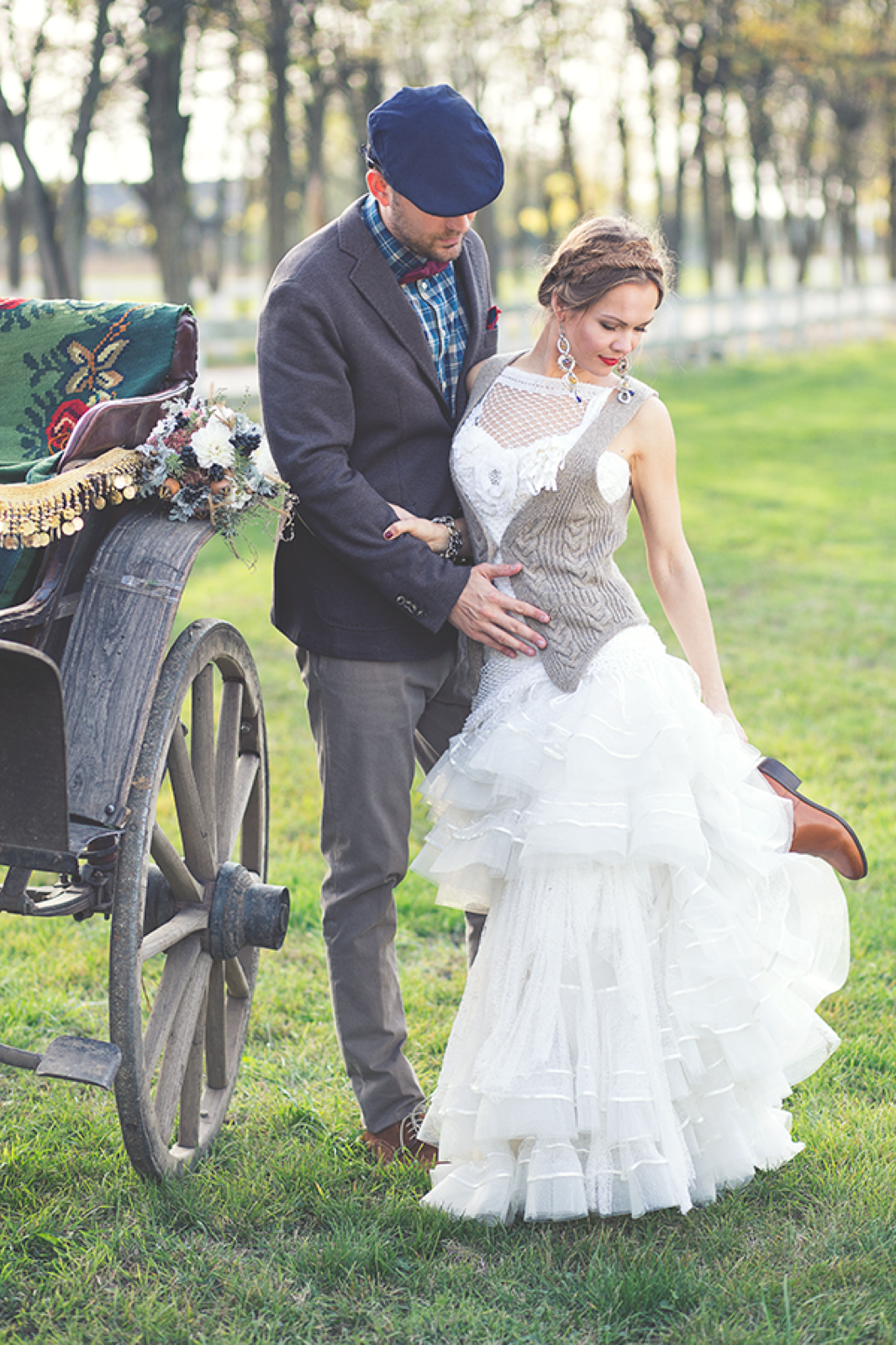 Par u kočijama optočenim dukatima