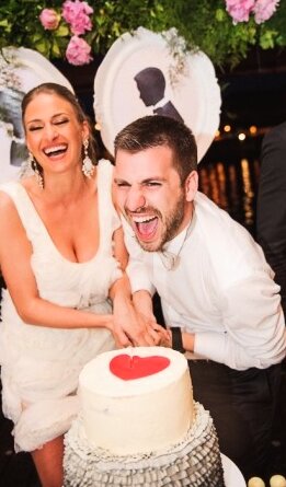 Torta u pastelnim tonovima