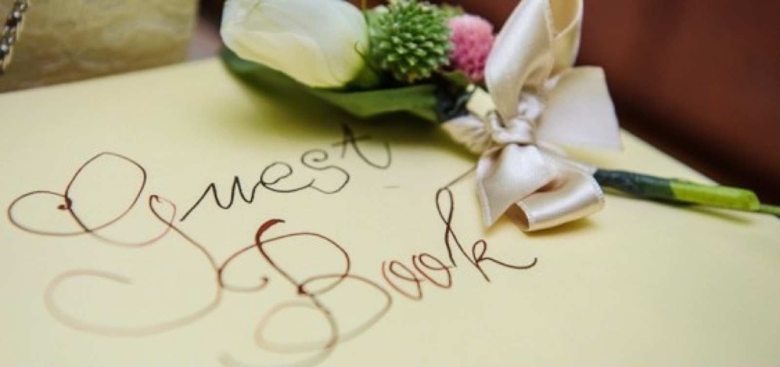 Keramički bedževi za goste