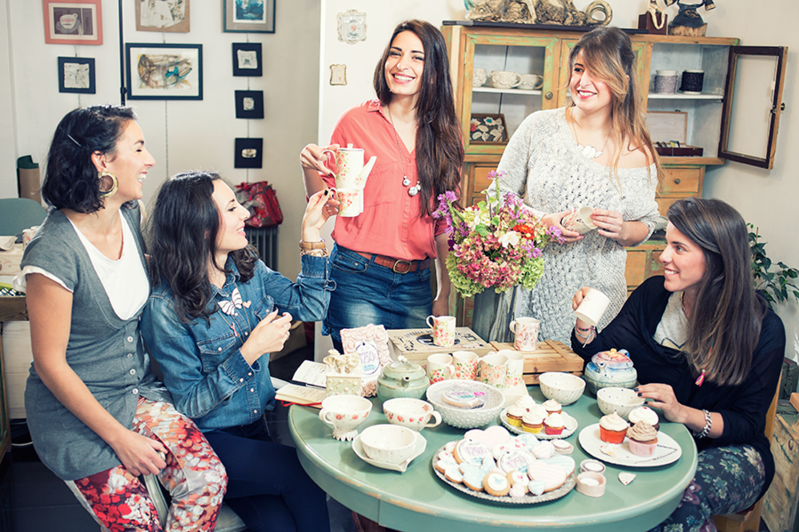 Keramički predmeti u galeriji