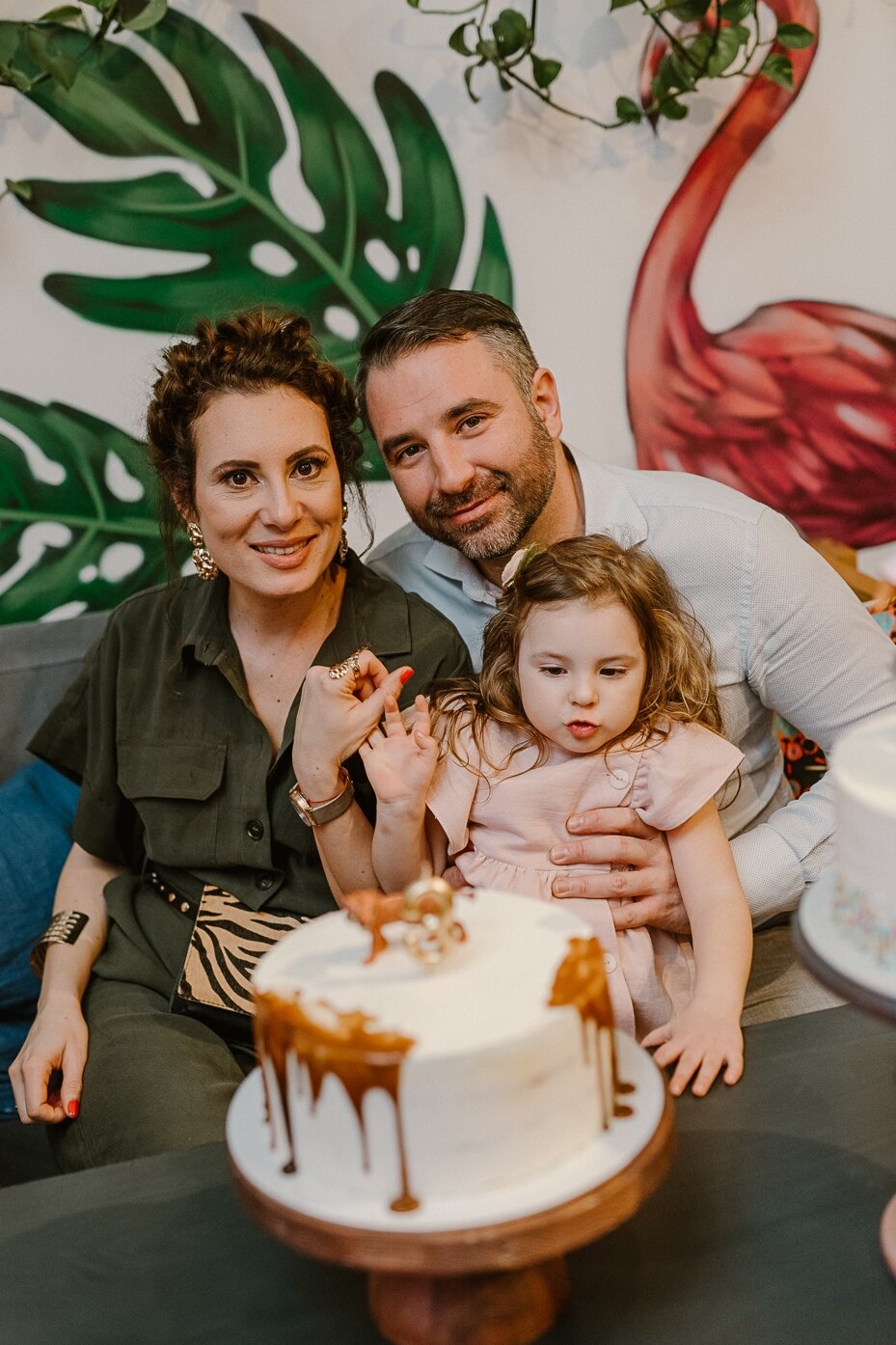 Pink baloni i monstera lišće