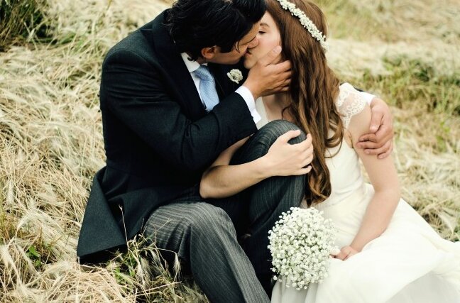 Nela i Romain — zagrljaj