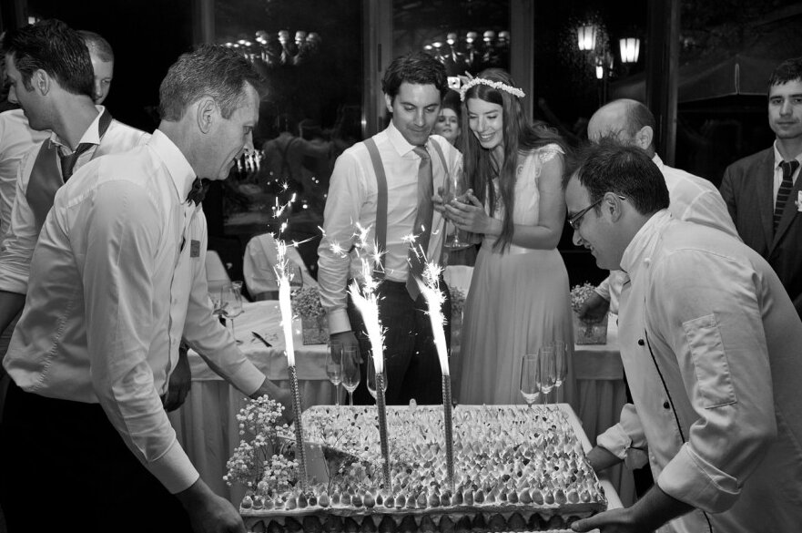 Svadbena torta sa jagodama