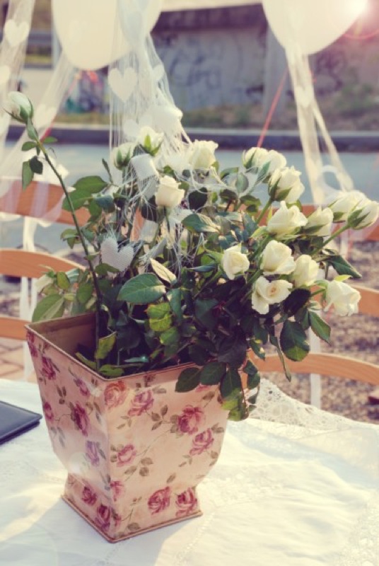 Cvetni aranžman u tegli