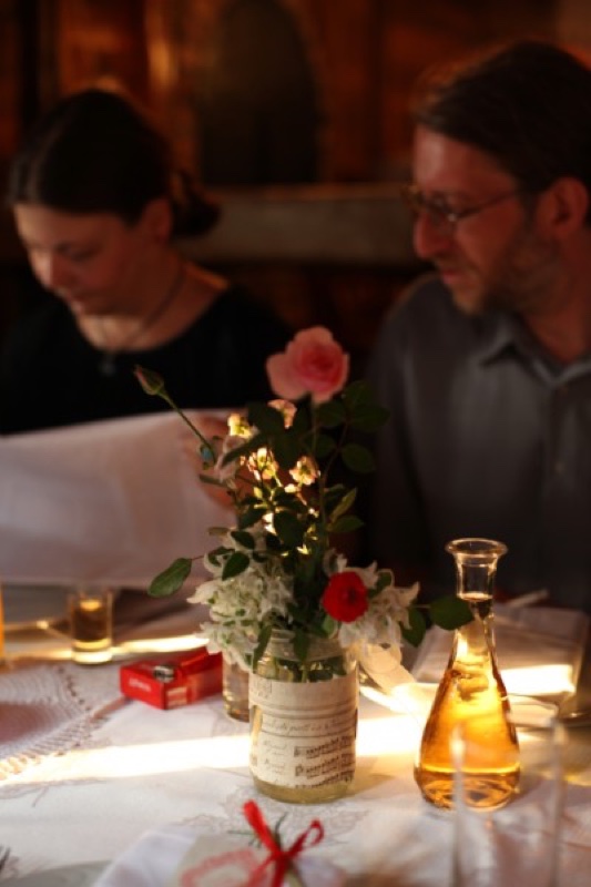 Tegle sa vintage papirom i notama