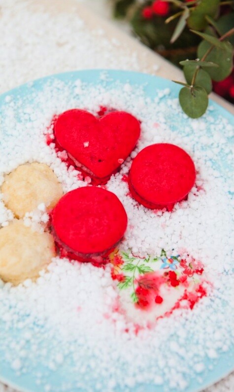 Šareni porcelanski detalji